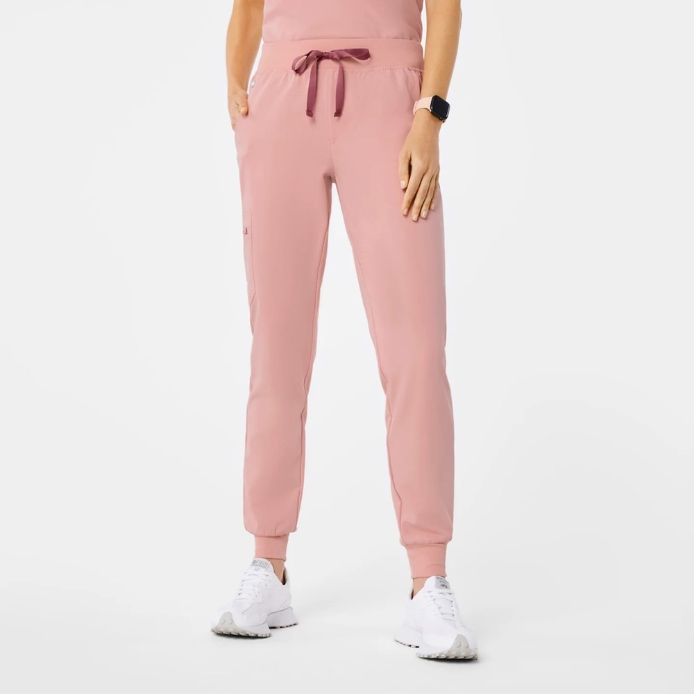 FIGS Pink Sand HW Zamora Jogger M